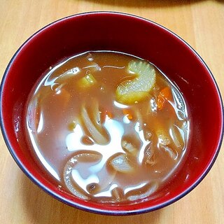 セロリと玉ねぎのこってり味噌汁